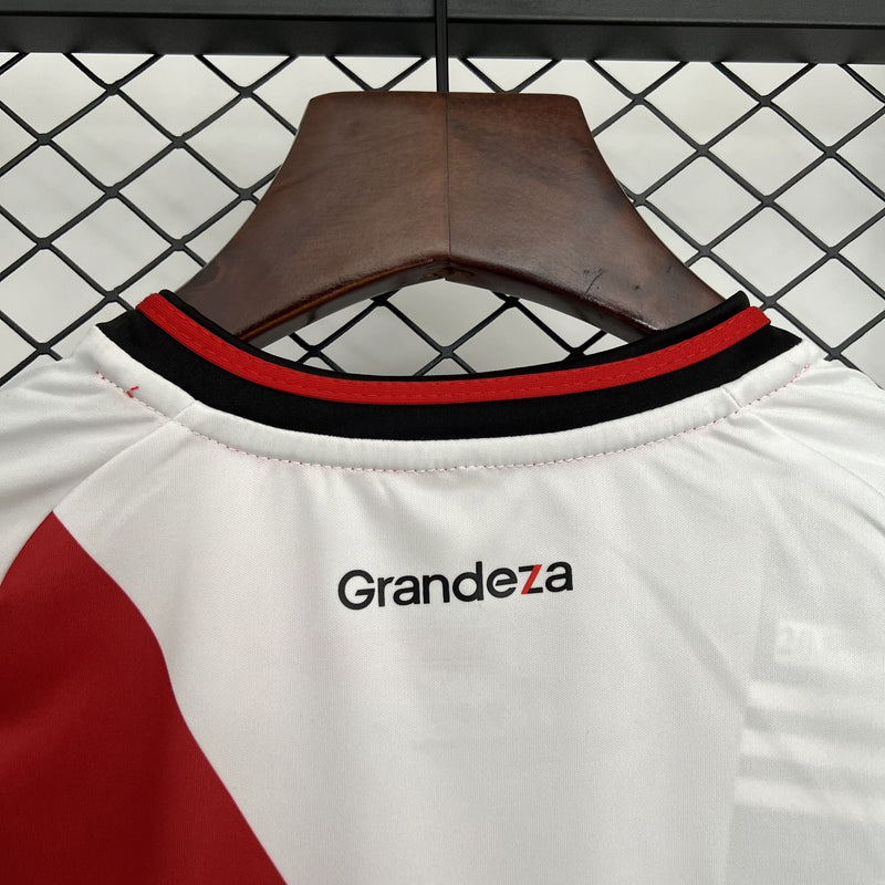 Conjunto Infantil - River Plate 25/26 I Home